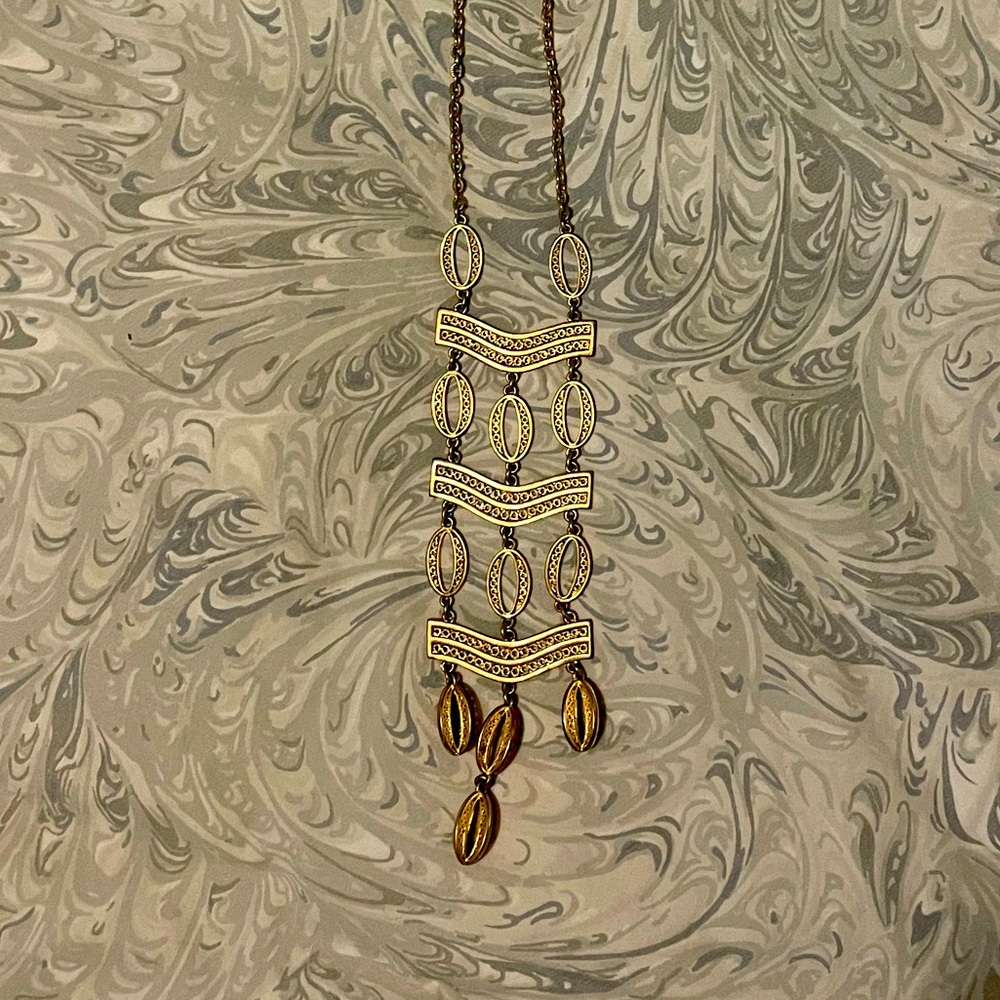 Stella Dot hold lattice necklace